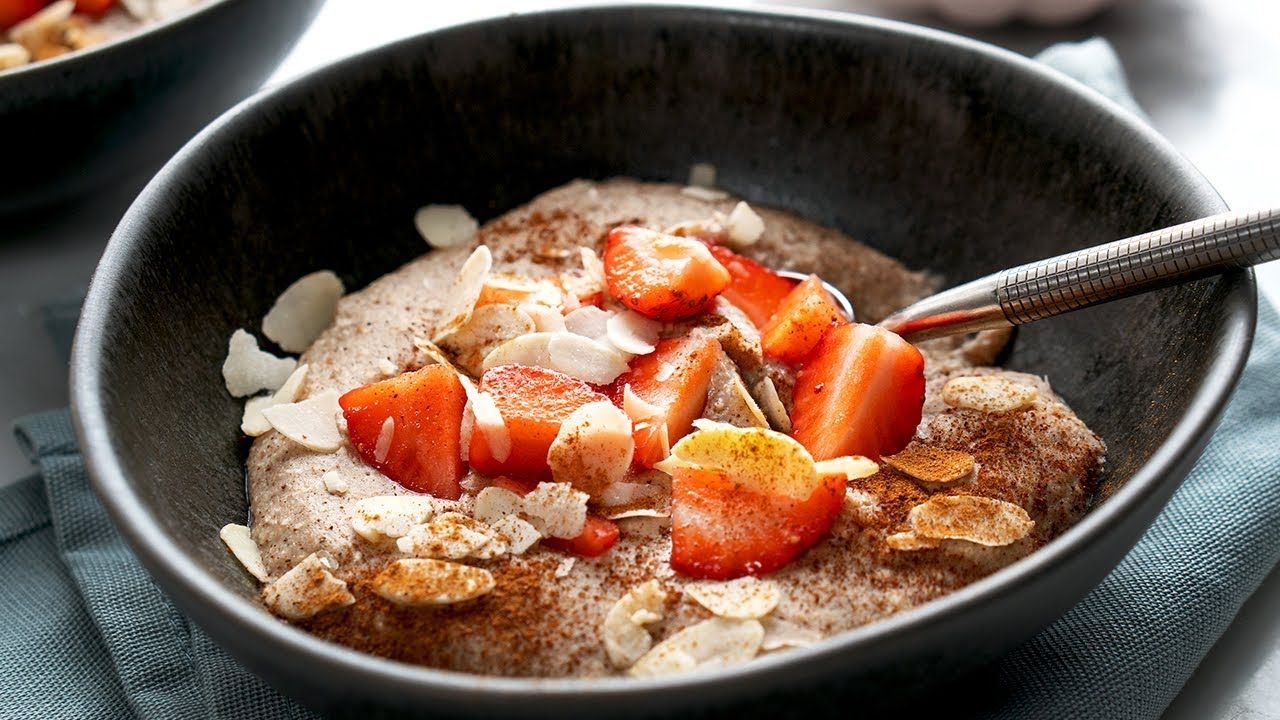 Keto Almond Noatmeal [Low-Carb “Oatmeal” Bowl]