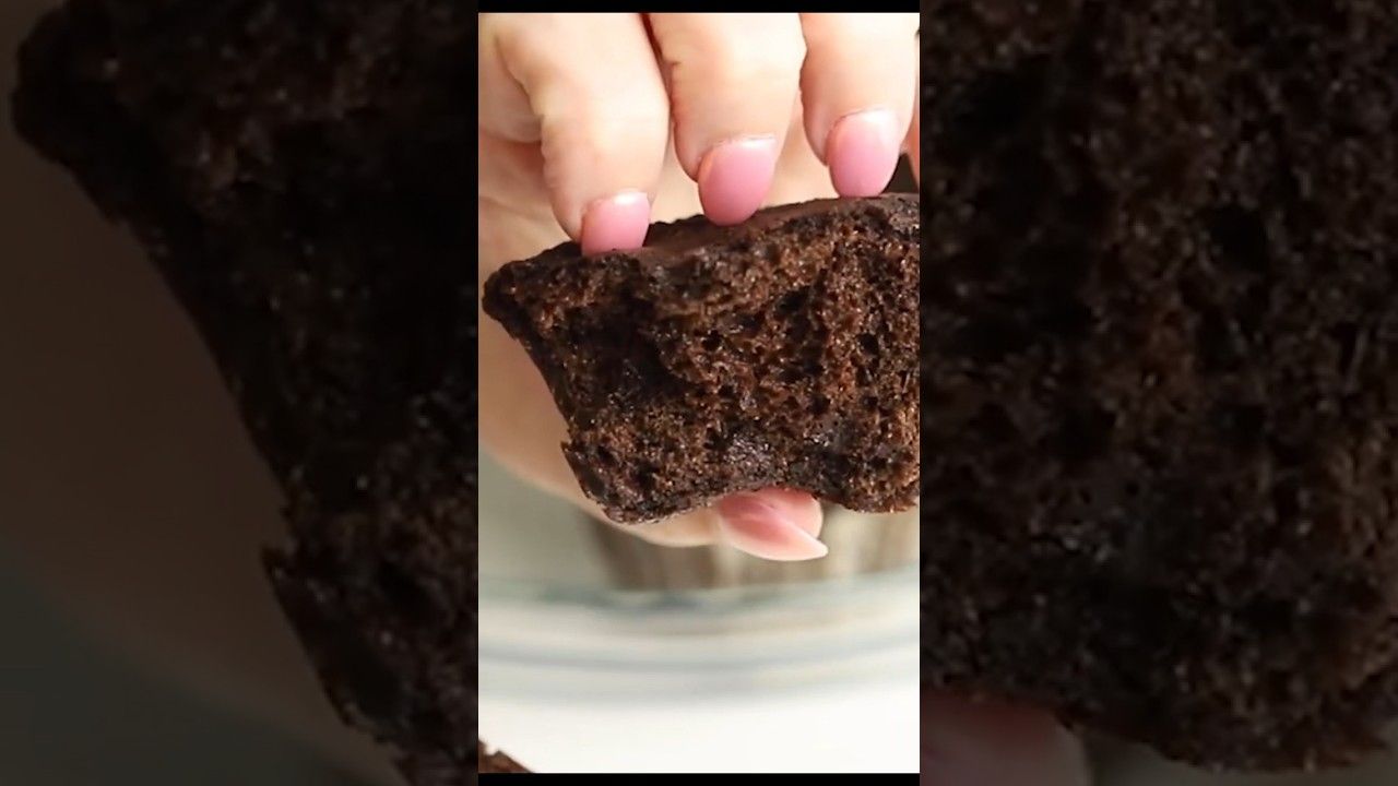 Keto Chocolate Muffins – Recipe in the comments