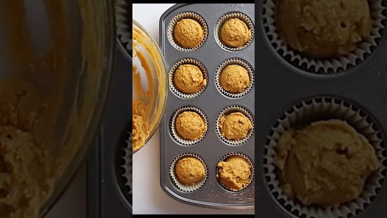 Keto Pumpkin Pie Muffins – Recipe in the comments!