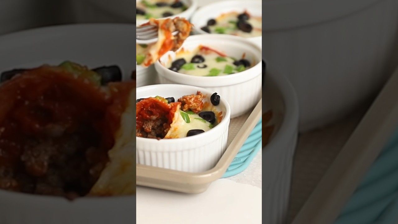 Keto Pizza Bowl Meal Prep, Recipe in the comments!