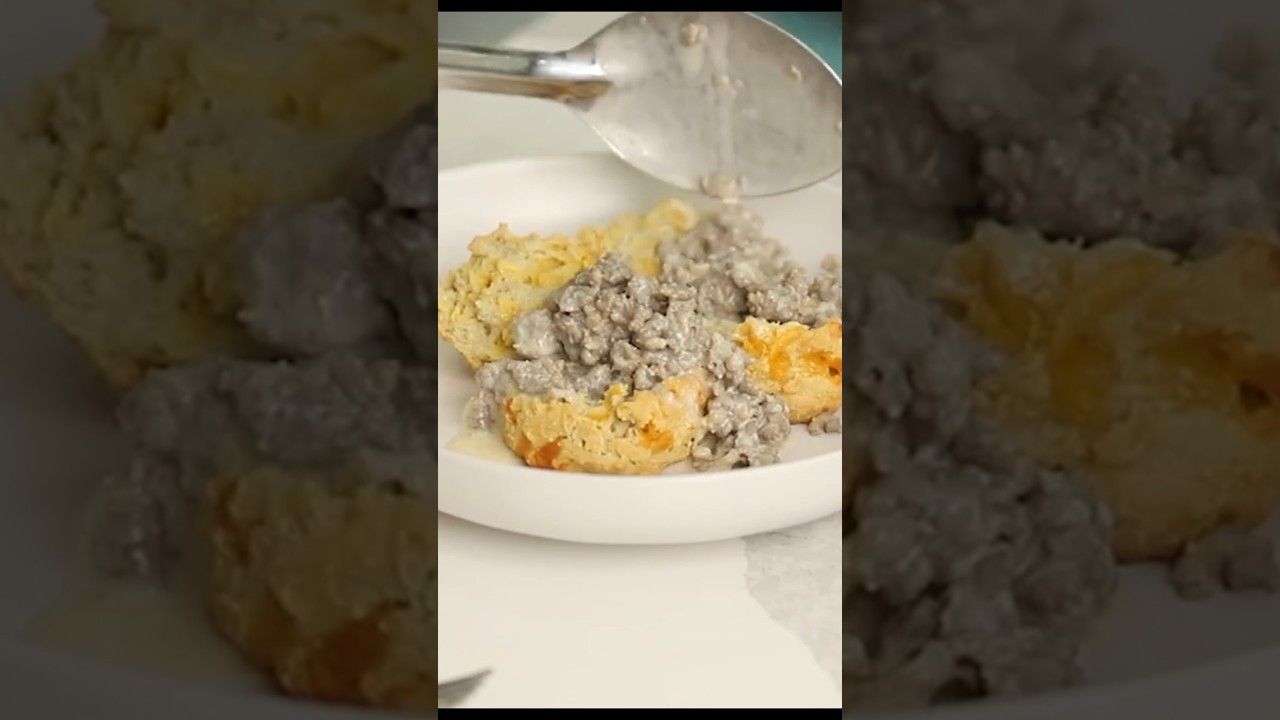 Keto Biscuits and Gravy – Recipe in the comments!