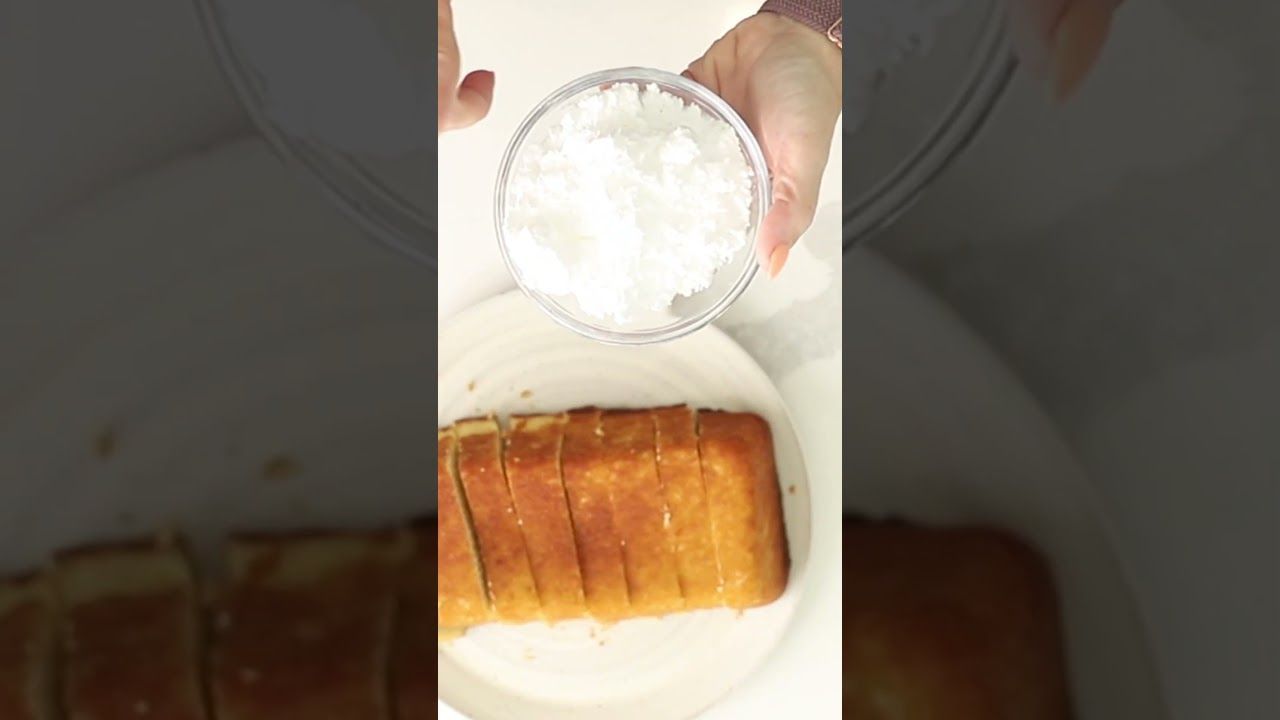 Keto Lemon Pound Cake with Lemon Glaze – Recipe in the comments!